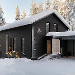 Arctic Design Huvilat