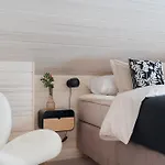 Arctic Design Levi